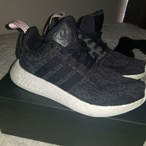 Adidas NMD R2 womans 8.5